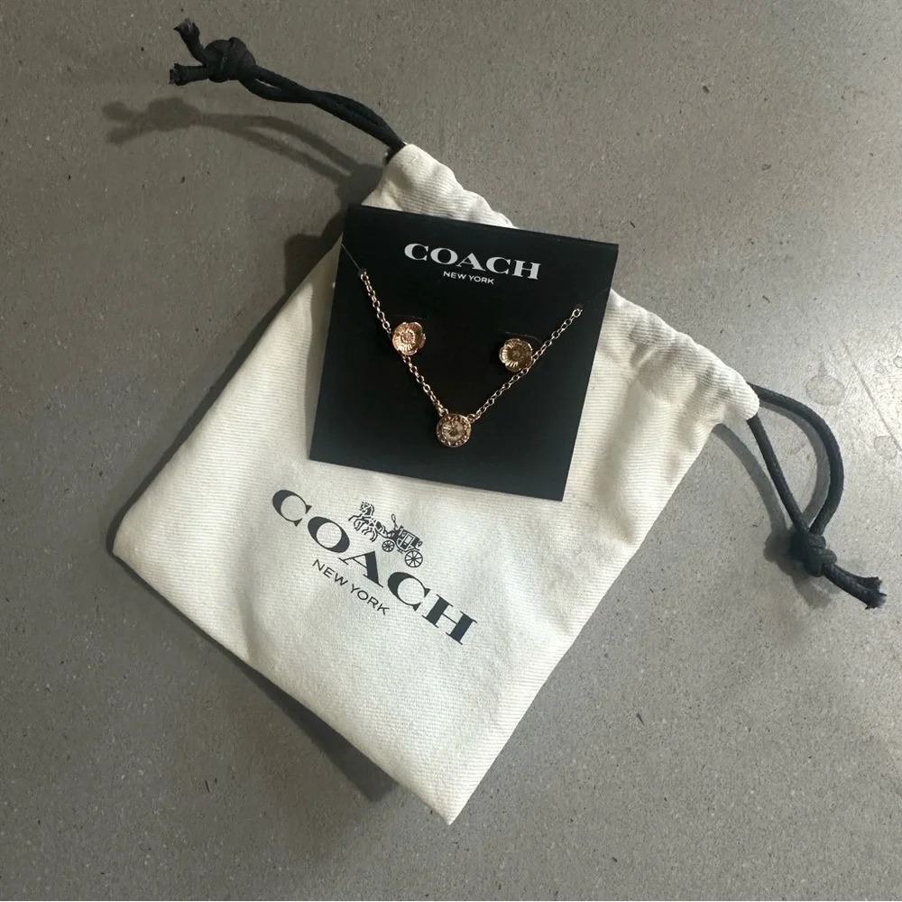 Coach Open Circle Necklace + Tea Rose Stud Set - Picture 1 of 8